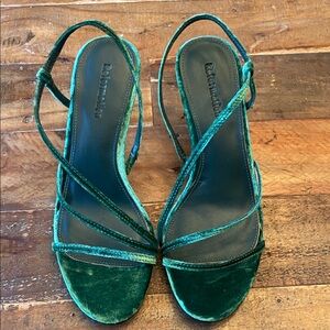 Reformation Green Velvet Women’s Sandals sz 6 NWOB